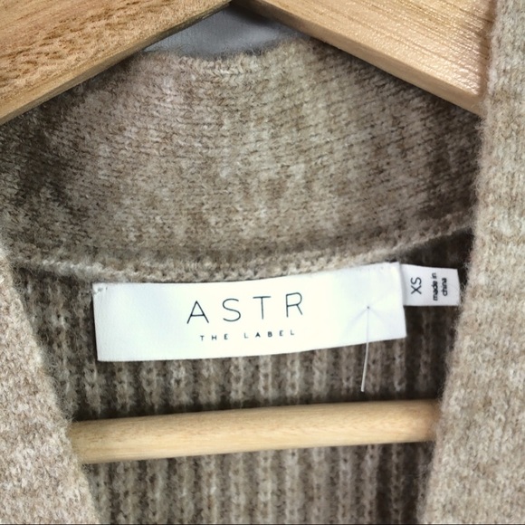 NWOT - ASTR The Label - Cold Shoulder Cardigan Sweater - XS - Picture 5 of 9